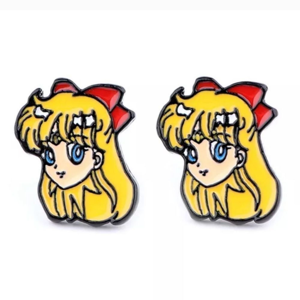 Sailor Moon Sailor Venus Earrings